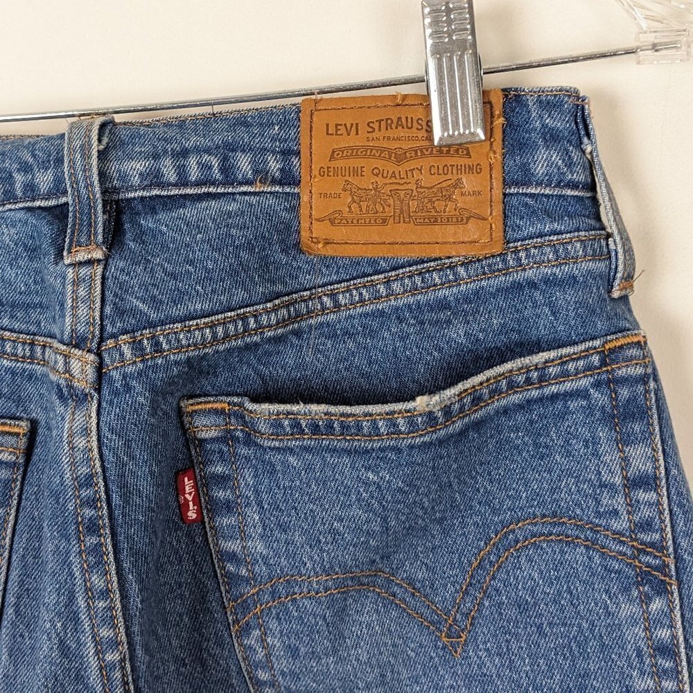 Levi's High Rise Straight Ripped Jeans - Picture 5 of 10